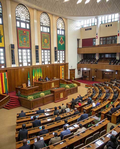 une-salle-de-parlement-en-afrique